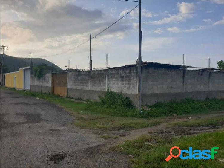 SE VENDE TERRENO EN OCUMARE DE LA COSTA MARACAY