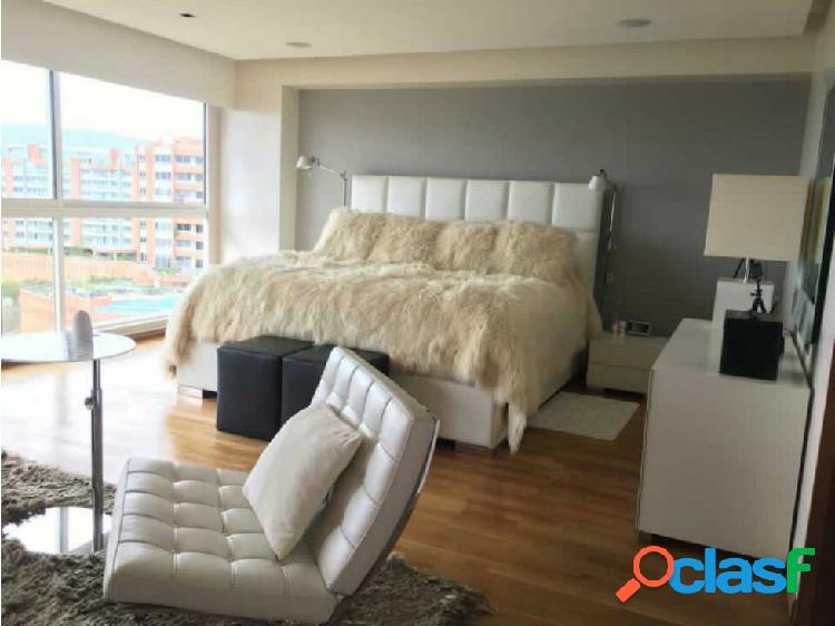 Alquilo apto 206m2 3h/4b/3pe Los Campitos 4100
