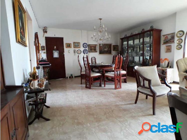 Se vende apto 140m2 3h+s/2b+s/1p La Campiña 8795