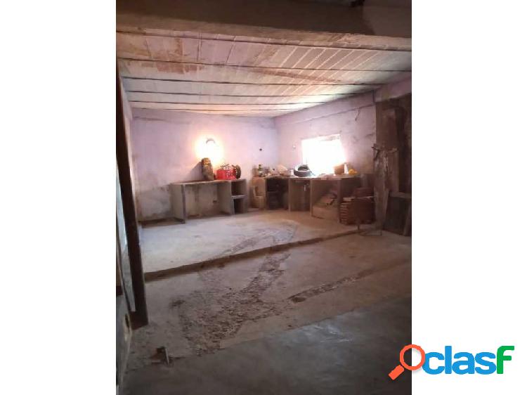 Se vende casa 100m2 4h/1b/1p Altagracia