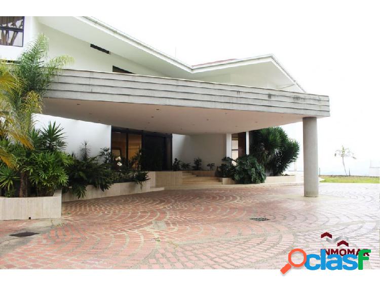 Se vende casa 2000m2 5h/8b/16p La Lagunita