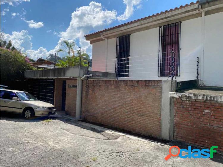 Se vende casa 300m2 5h/4b/4pe El Peñón