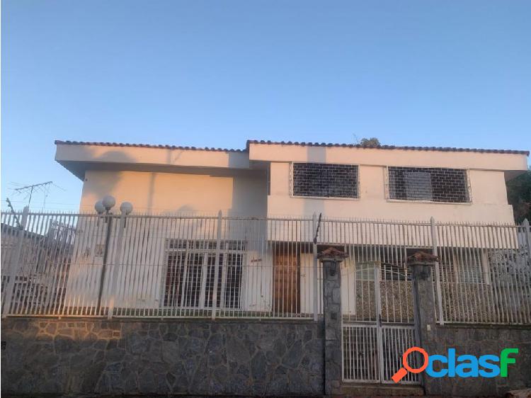 Se vende casa 450m2 4h+s/2,5b+s/2p Macaracuay