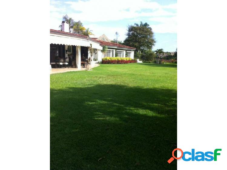 Se vende casa 600m2 5h+s/7b+s/15p La Lagunita 8486