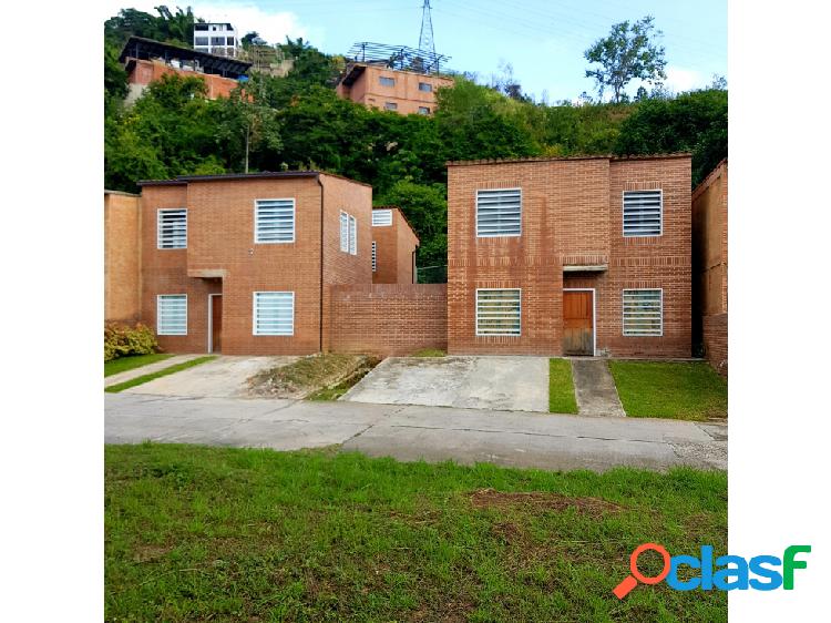 Se vende casa 600m2 6h+s/6b/4p La Lagunita