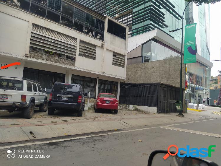 Se vende edificio 1050m2 Las Mercedes 3917