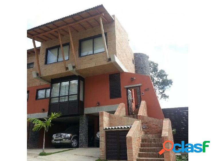 Se vende/alquila casa 465m2 3h/4b/4p Alto Hatillo