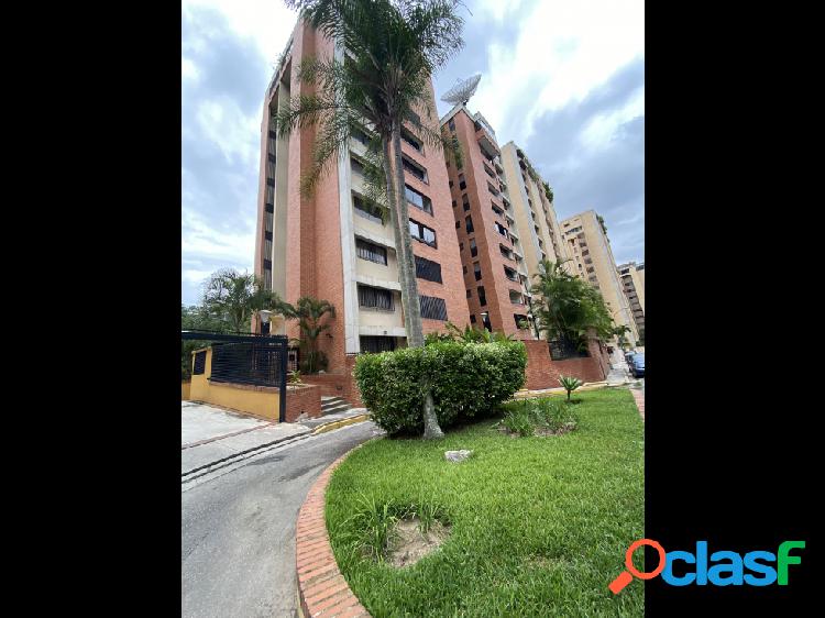 Vendo apartamento 102mts2 2h+s/1b+s/2p Cerro Verde 6023