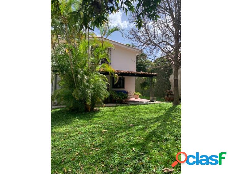 Vendo casa 200m2 4h+s/3b+s/8pe Terrazas del Club Hípico