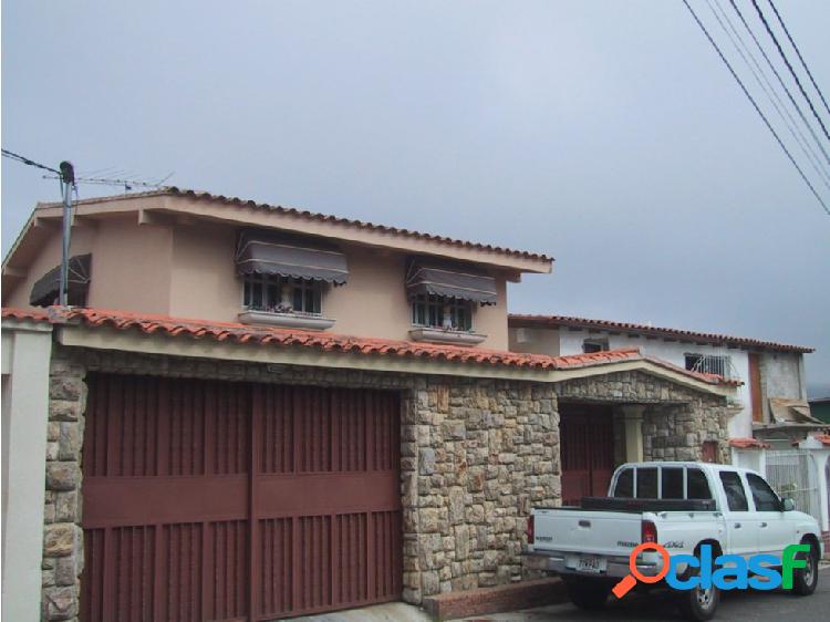 Vendo casa 380m2 4h/4b/4p Colinas de Carrizal 8986
