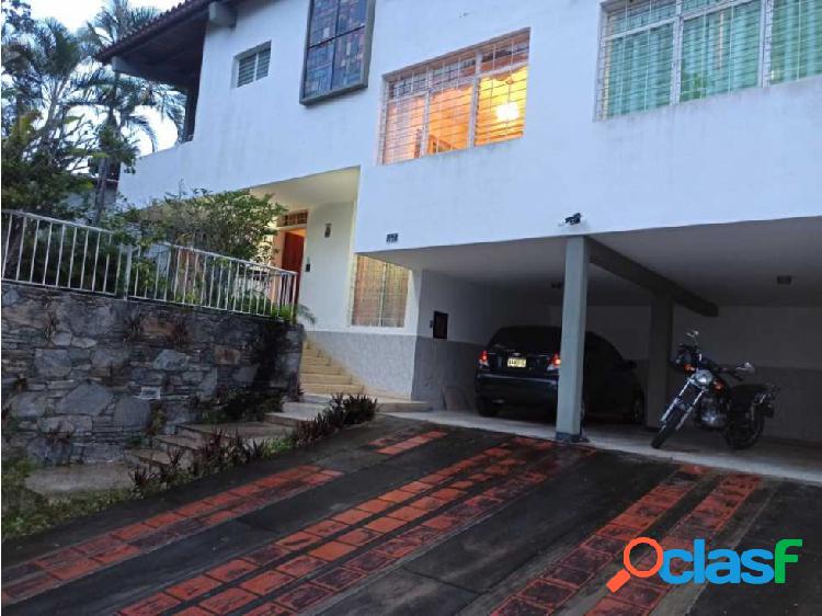 Vendo casa 440mts2 5h/4b/4pe Prados del Este