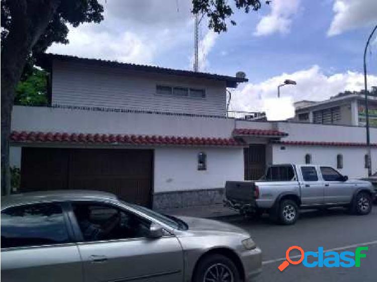 Vendo casa 500mts2 8h/6b/7p Santa Monica 3085