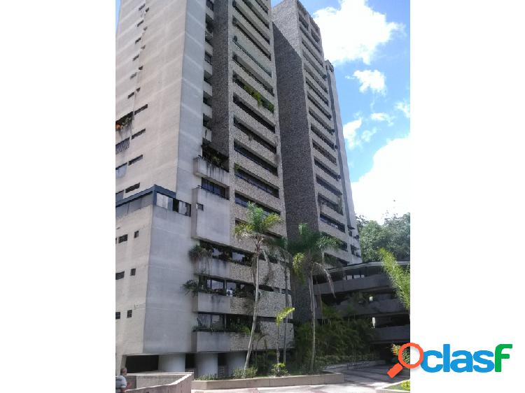 Amplio apartamento en el alto hatillo