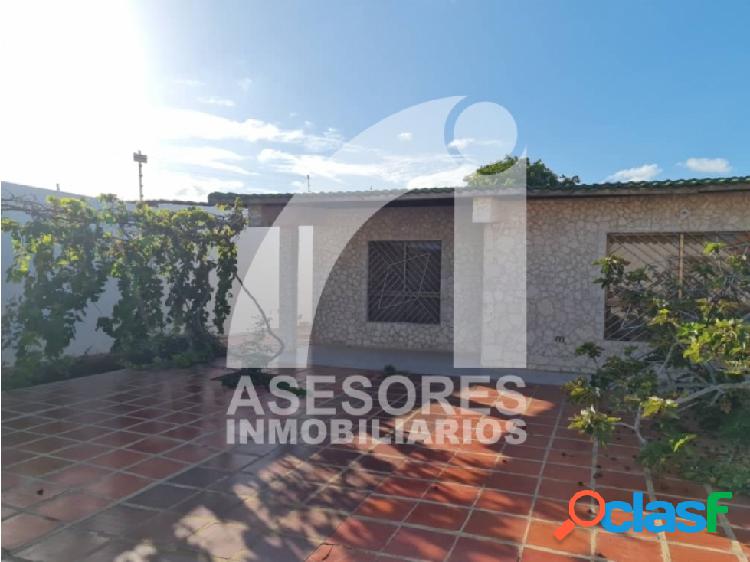 Casa en Venta, Urb. Manaure, Puerta Maraven. Punto Fijo