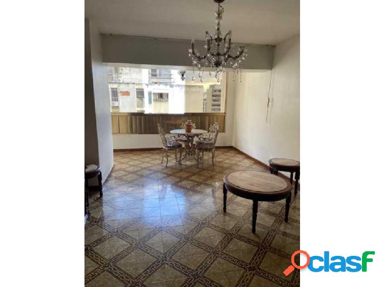 Se vende 112m2 3h+s/2b/0p Chacao