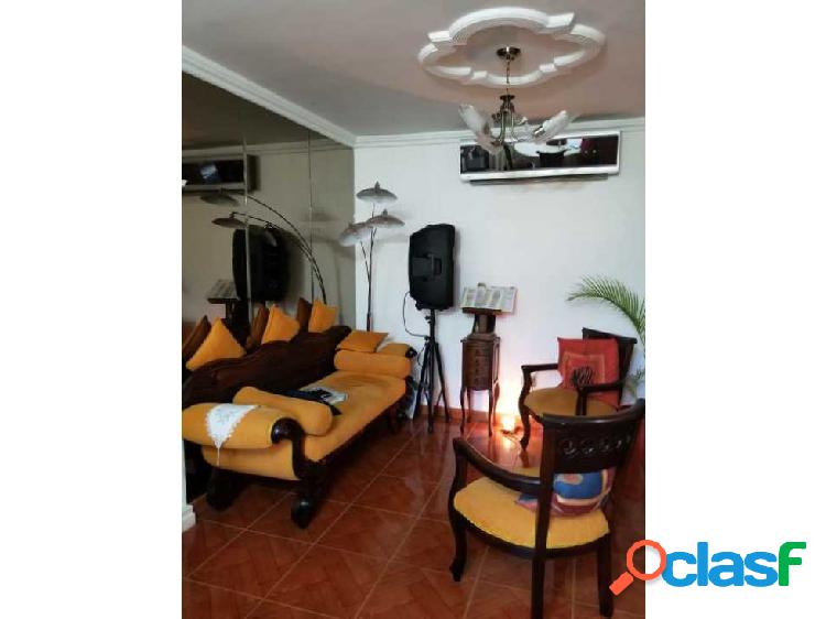 Se vende apto 66m2 2h/2b/1p Guatire 5257