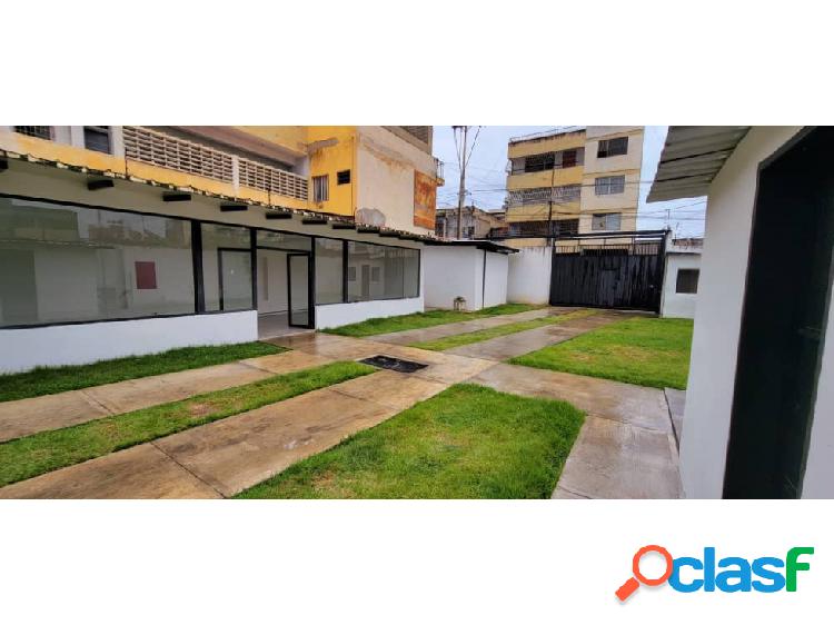 TERRENO CON BIENHECHURIAS EN VENTA EN ZONA CENTRICA DE