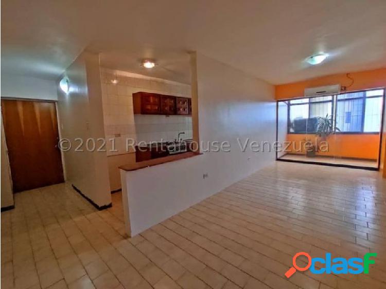 Apartamento en Venta Oeste Barquisimeto 22-12065 APP