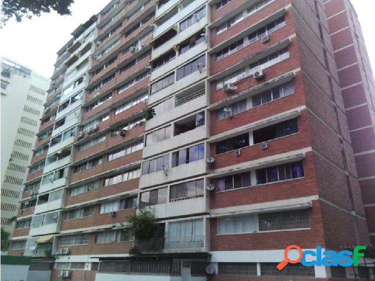 Apartamento en venta en Campo Alegre 21-21290 Sandra W.