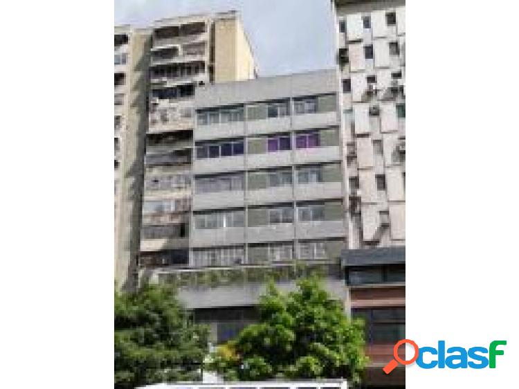 Oficina en alquiler en Chacao 21-18226 Sandra W. 04143140082