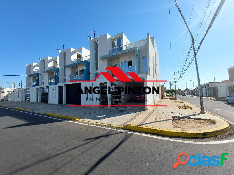 TOWNHOUSE EN VENTA LA COROMOTO SAN FRANCISCO API 2585