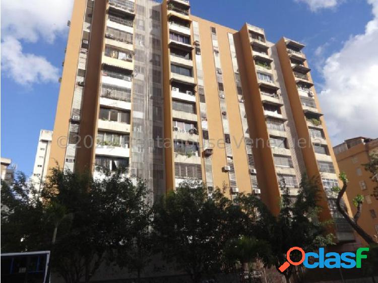 Apartamento en Venta en La Urbina 22-16994 Adri 04143391178