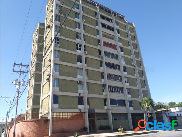 Apartamento en venta en Centro Barquisimeto Mls#22-12330 fcb