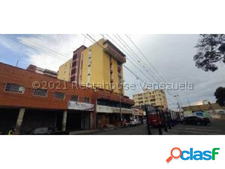 Apartamento en venta en Centro Barquisimeto Mls#22-6285 fcb