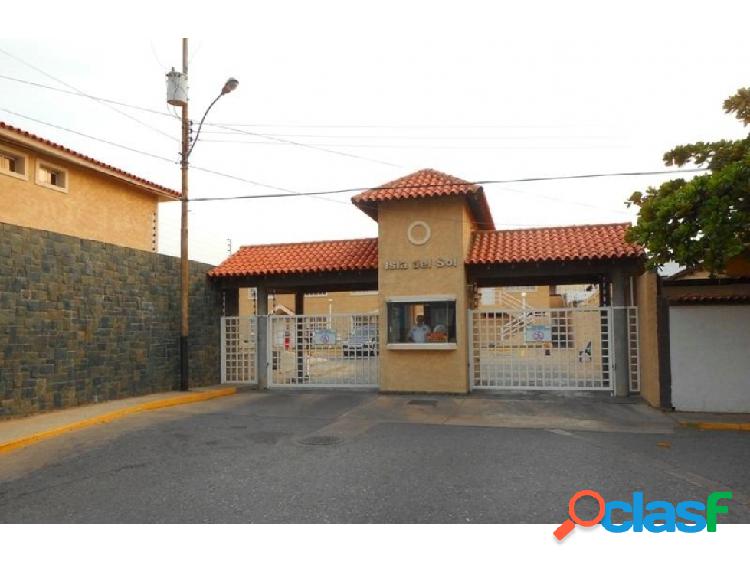 ISLA DEL SOL, TOWN HOUSE EN VENTA, LECHERÍA