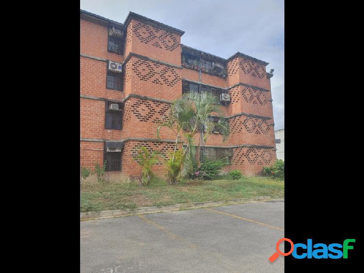 Venta de Apartamento 74m2/3h/2b/1PE Nueva Casarapa Guarenas