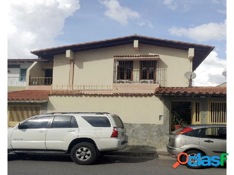 Casa en Venta en Alto Prado RIV#5628