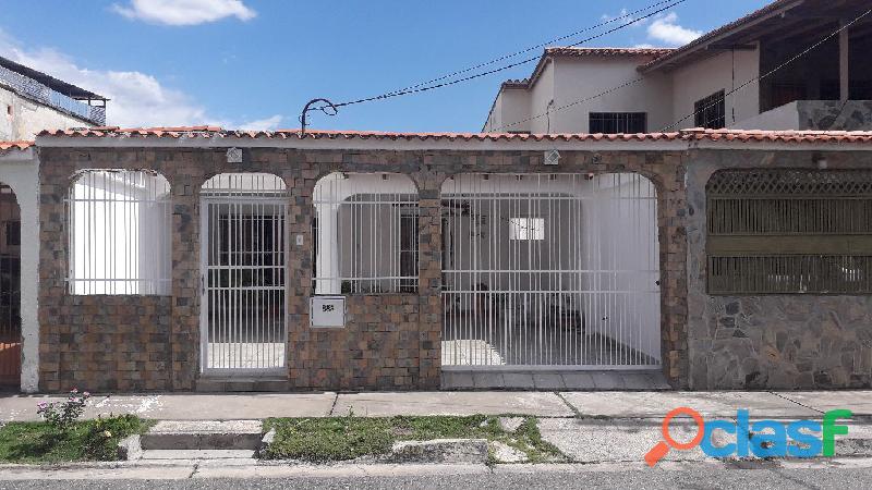Sky Group vende casa de 3 habitaciones en El Remanso