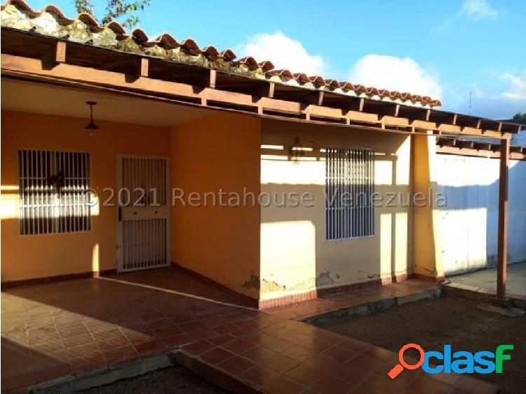 Casa en venta en Parroquia Tamaca Barquisimeto Mls#22-14009