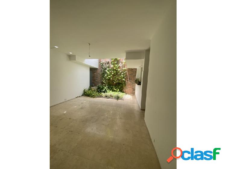 Se alquila casa 283m² 2H/3B/2PE Sebucán