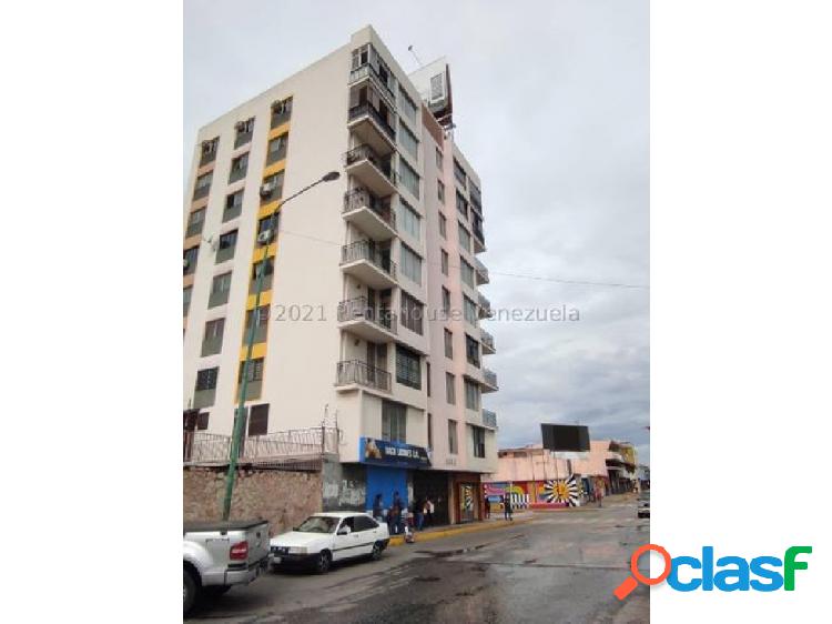 Apartamento en Venta Centro Barquisimeto 22-14726 APP