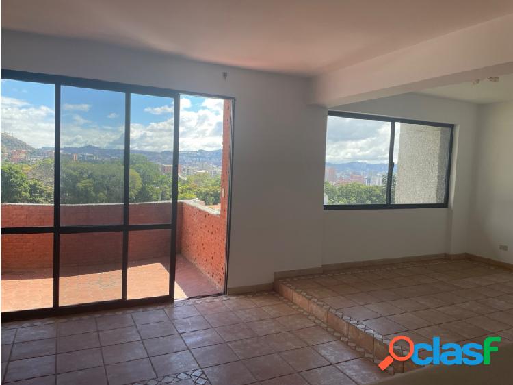 Se vende apto 145m2 3h+s/2.5b+s/2p Los Dos Caminos 5769