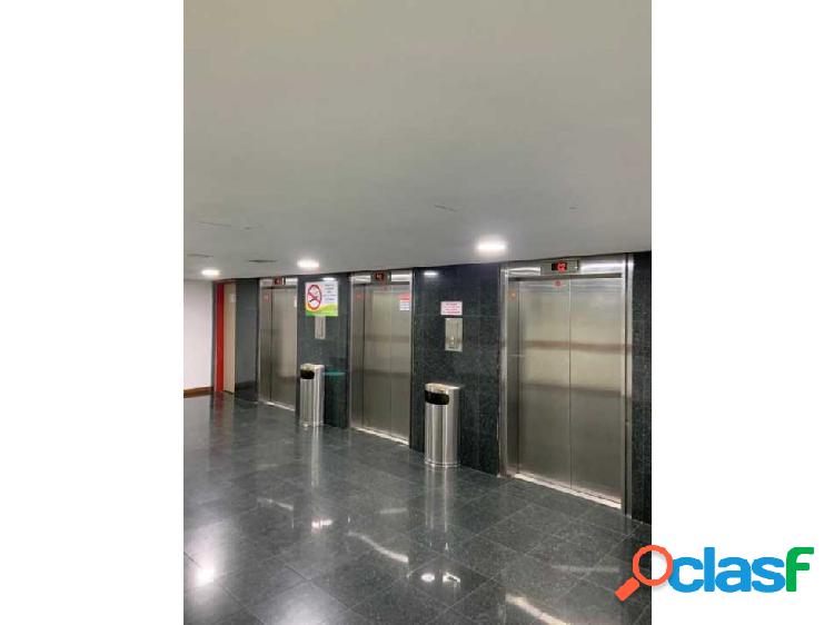 Se vende o alquila ofic.Chuao 80 MTS+terraza