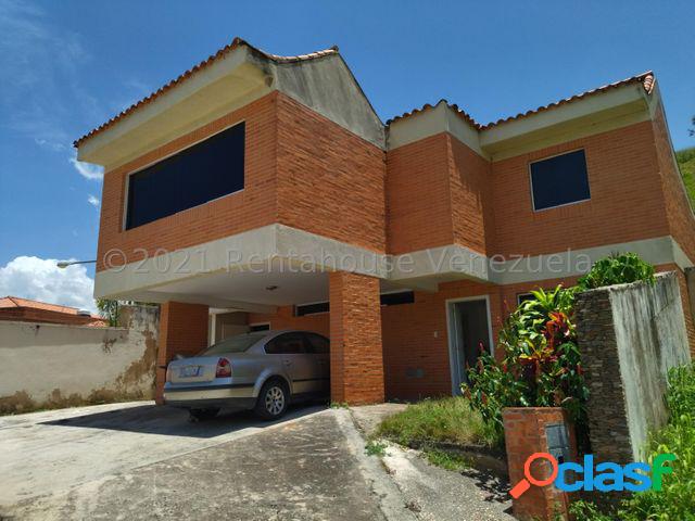 Casa en Venta Lomas del Country 22-3452