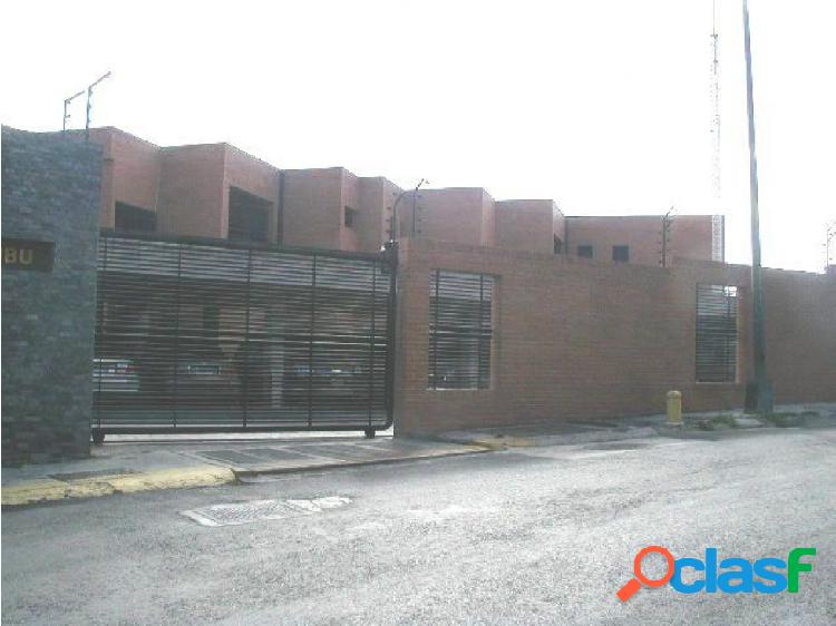 Townhouse en venta en La Trinidad 21-20255 Sandra W 0414