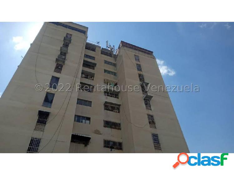 Apartamento en Venta en Artigas 22-19127 Adri 04143391178