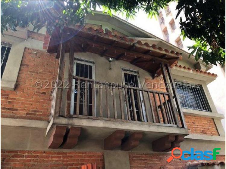 Casa en Venta en Santa Eduvigis 22-19140 Adri 04143391178