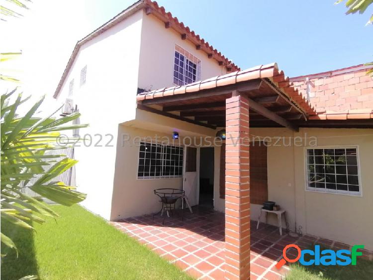 Casa en venta en Centro Cabudare Mls#22-14624 fcb