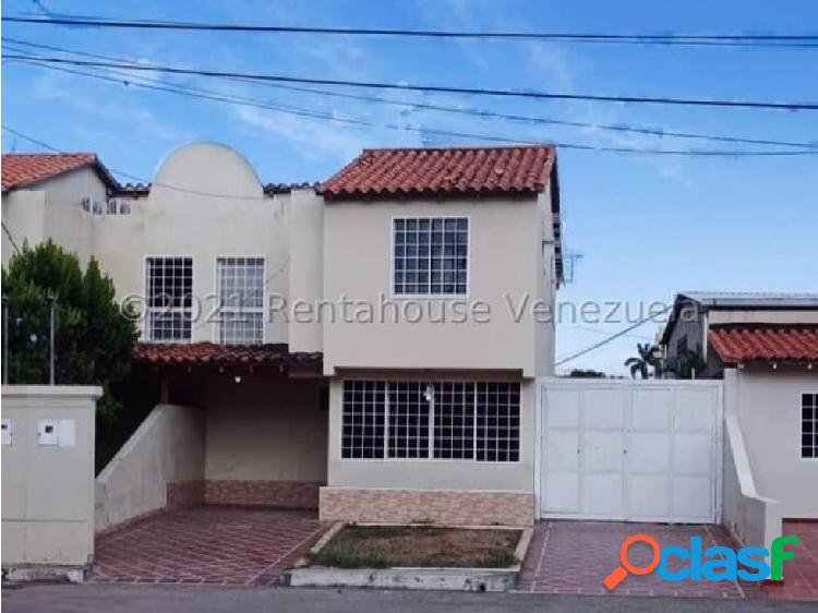 Casa en venta en el Centro Cabudare Mla#22-4001 fcb