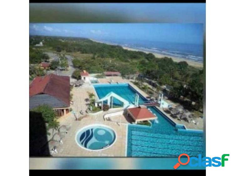 Se vende cabaña 142m2 4h/3b/1p Rio Chico conjunto Isla de