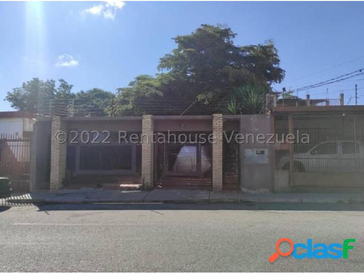 Casa en venta en el Centro Barquisimeto Mls# 22-15571 FCB
