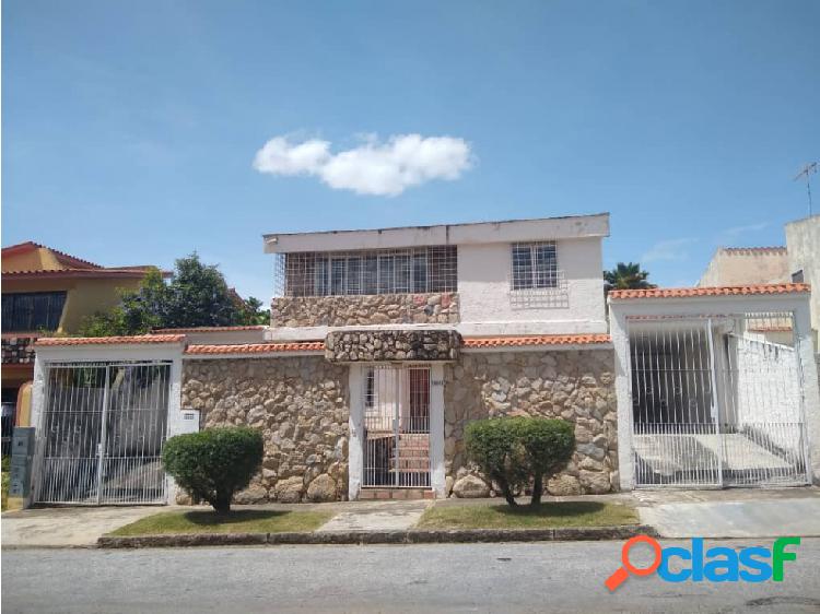 Venta de casa a remodelar en El Parral