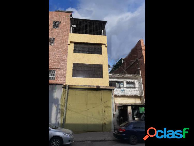 Se vende edificio 500 m2 el Cementerio