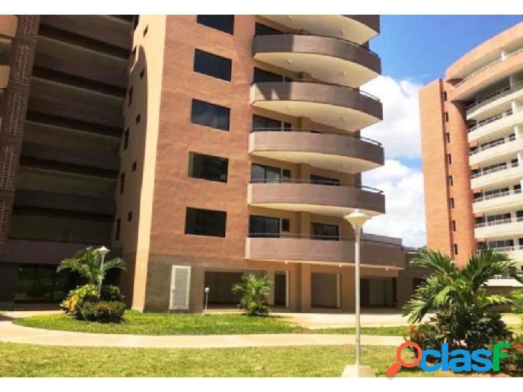Venta Apartamento Guatire 140 mts2 Caracas
