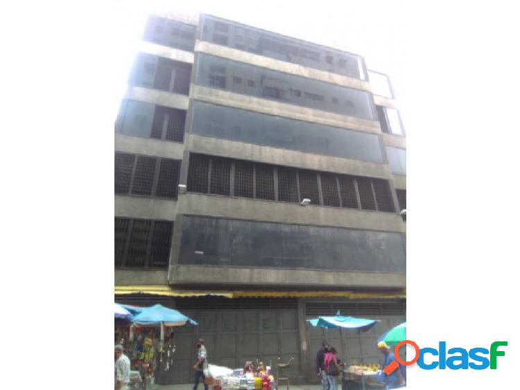 Se Vende Edificio Comercial 1867m2 Quinta Crespo