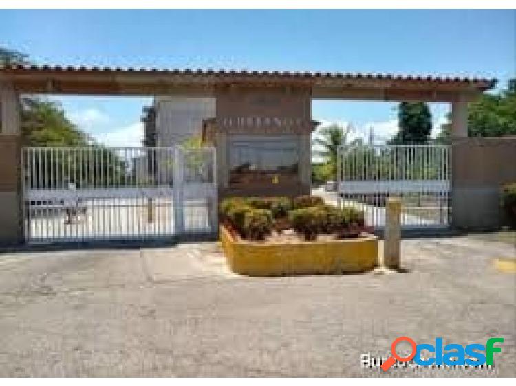 Se vende apto 50m2 2h/2b/1p Higuerote 4056